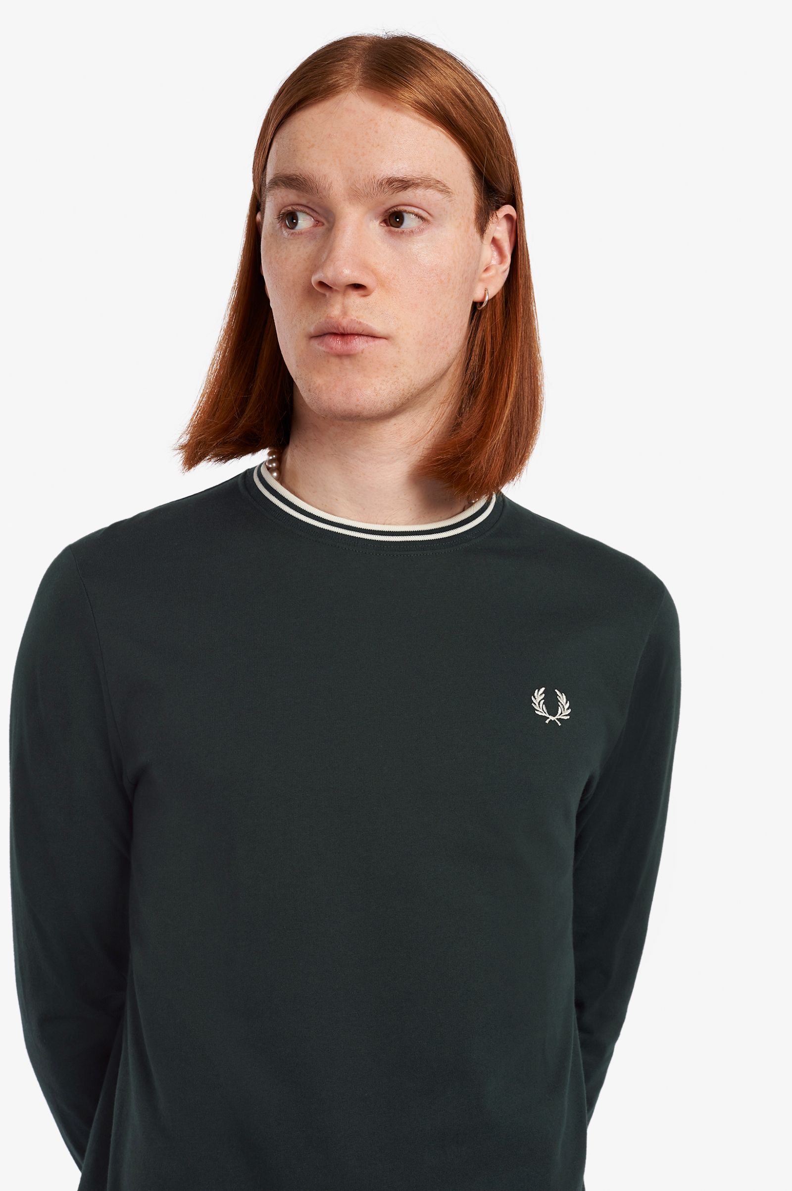 T-shirt Manches Longues Fred Perry Twin Tipped – Modèle W68, Coupe Classique – Couleur Black/Carrington Road
